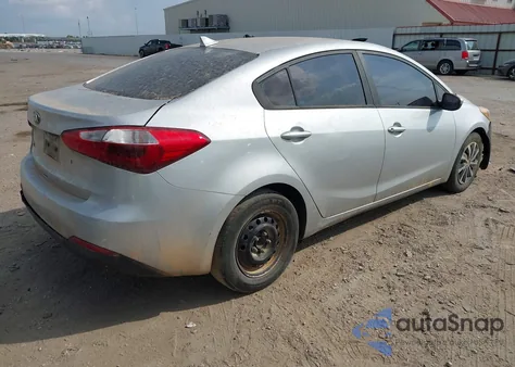 2015 Kia Forte Lx z USA, uszkodzony, nr VIN KNAFK4A67F5429255